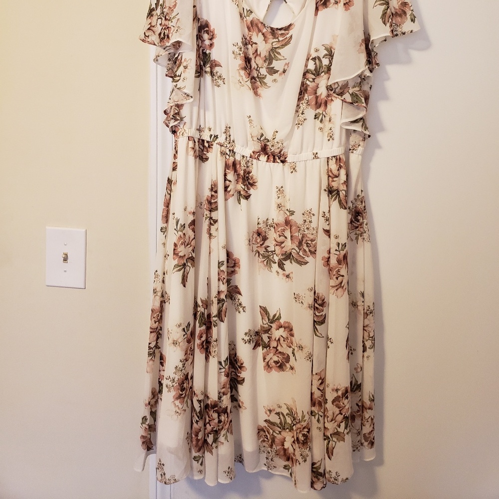 Cream floral dress size 2